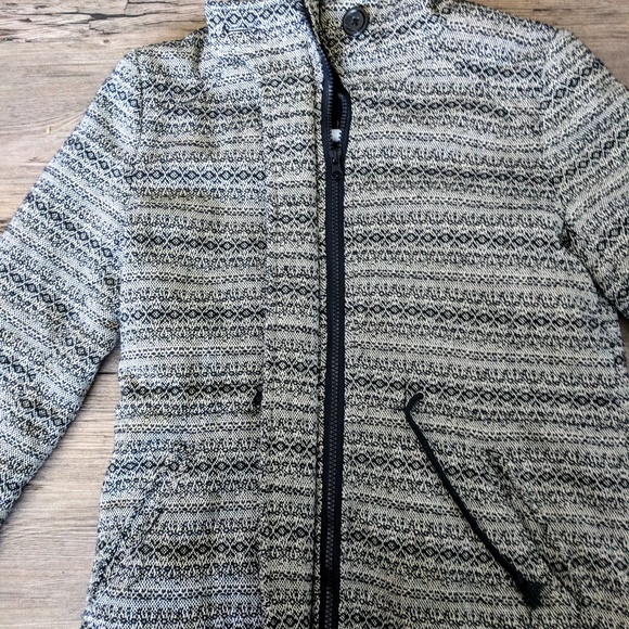 Jack by BB Dakota Woven Jacket with faux fur hood! - Picture 4 of 4